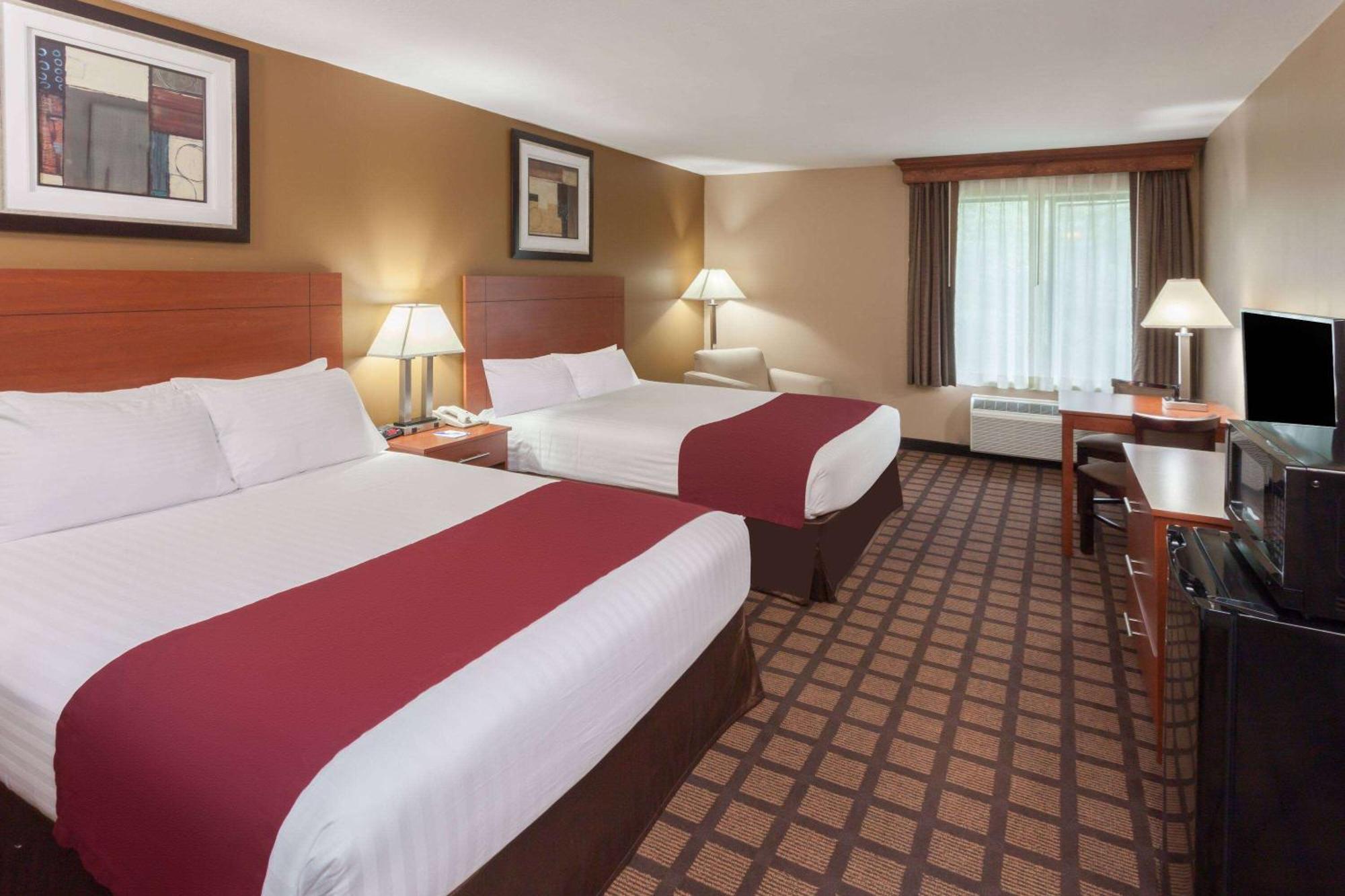Baymont By Wyndham New Buffalo Esterno foto